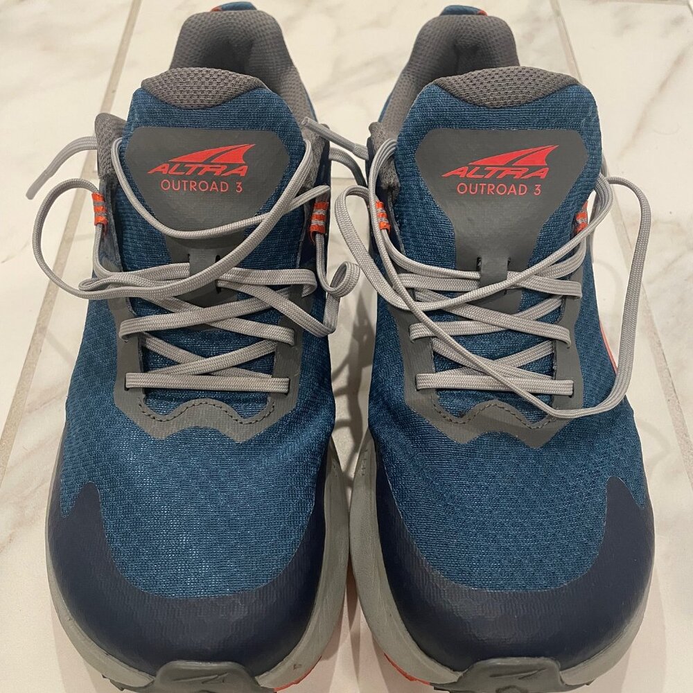 Altra Outroad 3